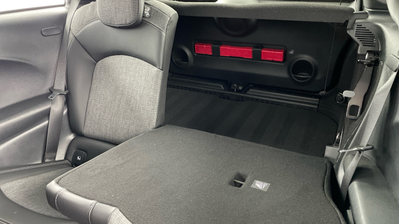 MINI Hatchback 135kW Cooper S Level 2 33kWh 3dr Auto Electric Hatchback